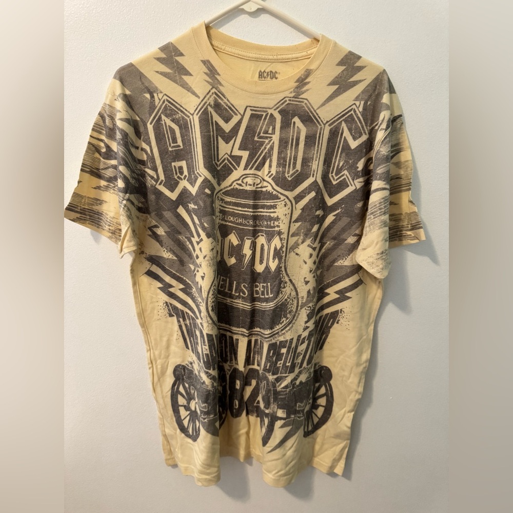 AC/DC Men's Short Sleeve Tee - Tan and Black